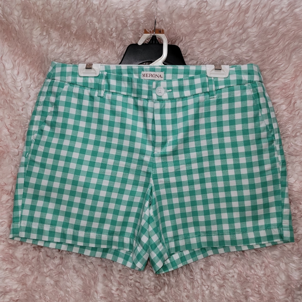 Never been worn Merona Chino shorts sz 10 5in inseam green/white